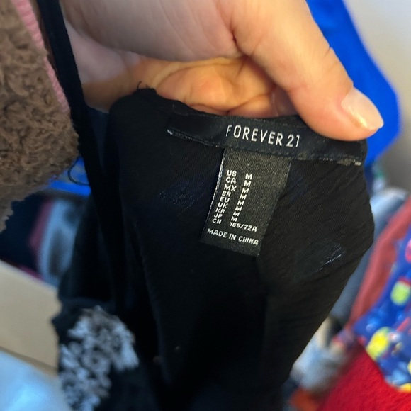 Forever 21 Floral Embroidered Romper - Picture 4 of 5